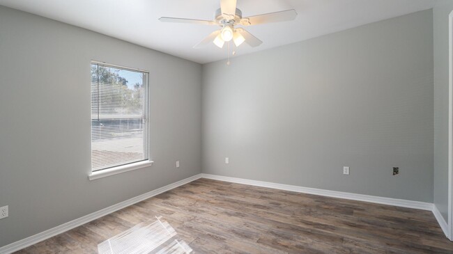 Photo - 4408 30th 1/2 St  - 4408 #B Apartment