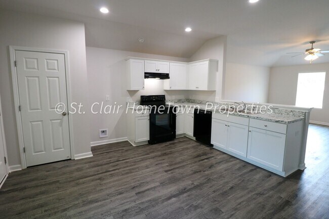 Foto del edificio - 400 Woodland Crst Rd