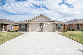 Building Photo - 1106 Barbara Jordan St