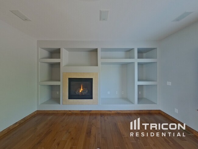 Foto del edificio - 4329 Centerville Dr