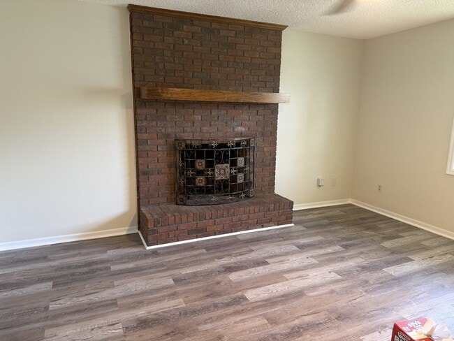 Building Photo - 273 Norman Dr