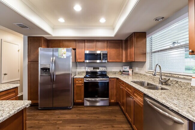 Building Photo - 948 March Hare Ct