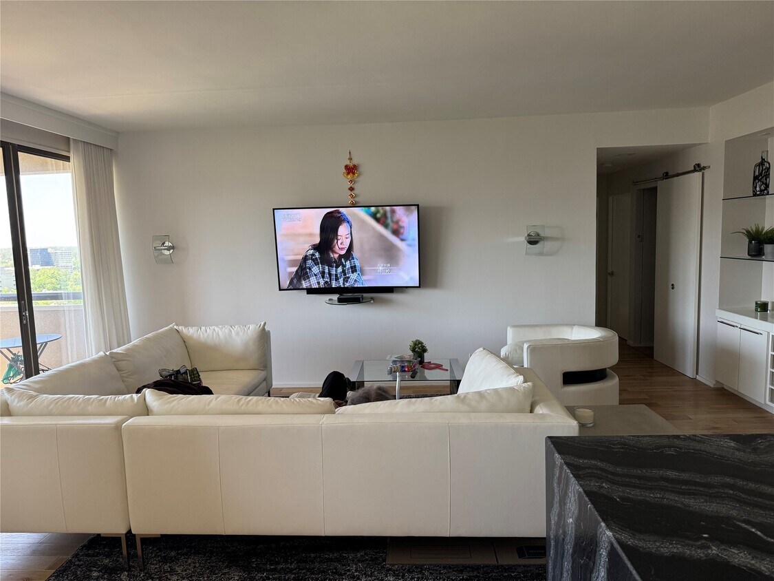 Foto del edificio - 49 Briar Hollow Ln