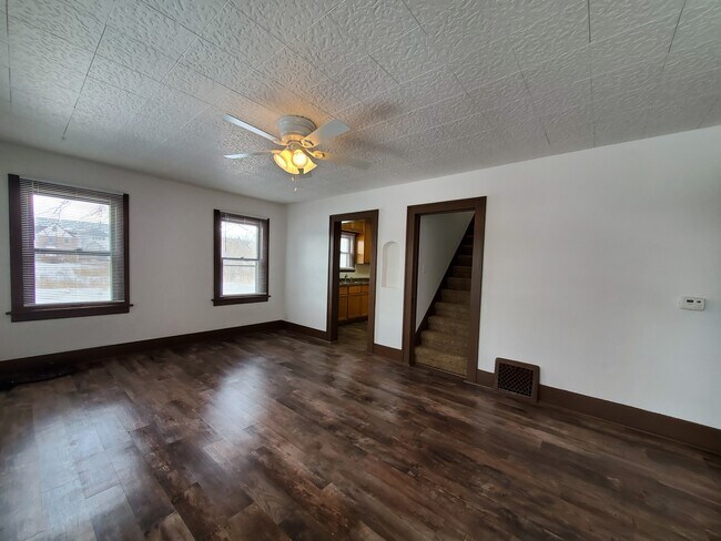 Building Photo - 2015 Merner Ave