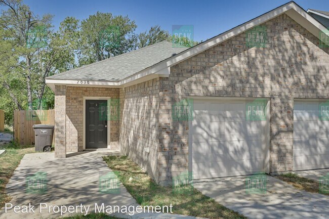 Building Photo - 2 br, 1 bath House - 2030 Brooks St