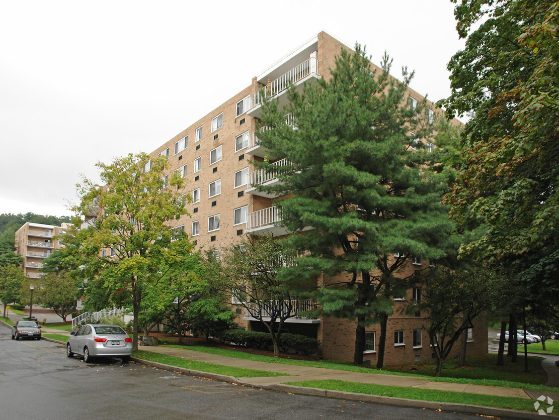 Building Photo - Halston House