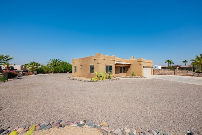 Building Photo - 13150 Onammi Ave