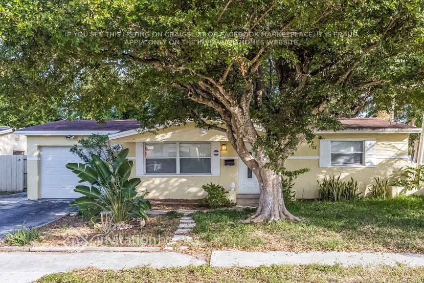 Foto principal - 3401 NW 43rd St