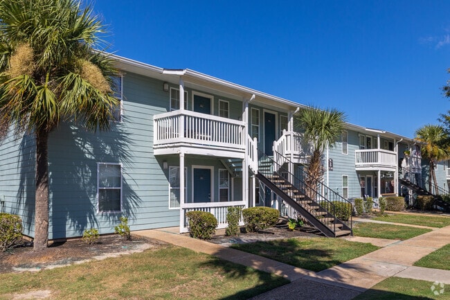 Building Photo - Palm Isle Apartments