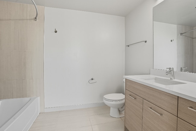 Building Photo - 309 N Canal St