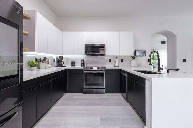 Foto del edificio - 1020 NE 36th Ave
