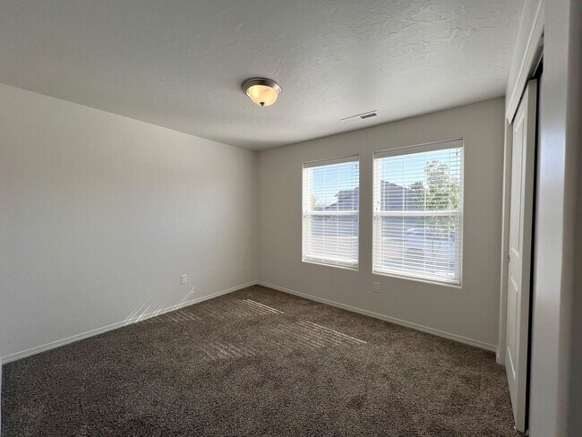 Foto del edificio - Beautiful 3 bed 2 bath home in Caldwell ju...