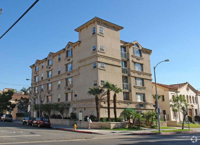 Miracle Mile Senior Housing Apartments Los Angeles Ca Building Photo Miracle Mile Senior Housing
