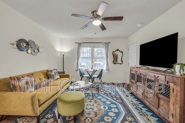 Building Photo - 304 Glenwood Cir