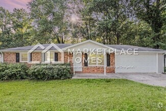 Building Photo - 3004 Twelve Oaks Cir