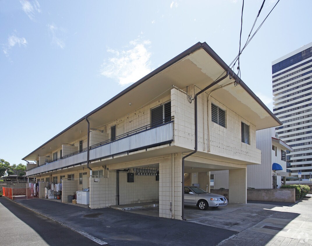 Primary Photo - 909 Makahiki Way