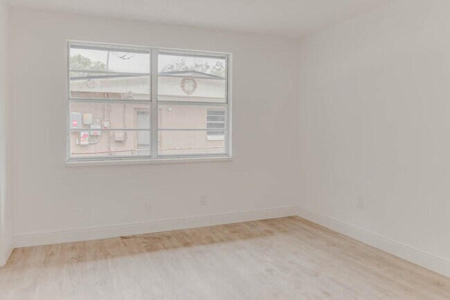 Foto del edificio - 1255 Pine St