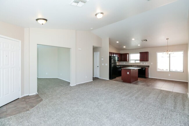 Building Photo - 40084 W Sanders Way