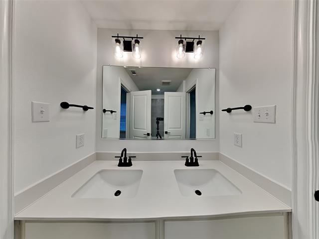 Foto del edificio - 1728 Everglades Dr