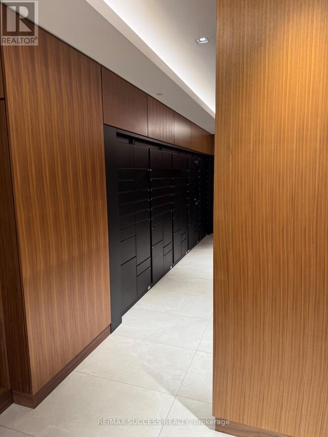 Building Photo - 3240 William Coltson Ave