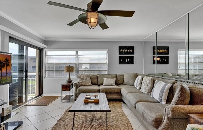 Foto del edificio - 4811 Saxon Dr