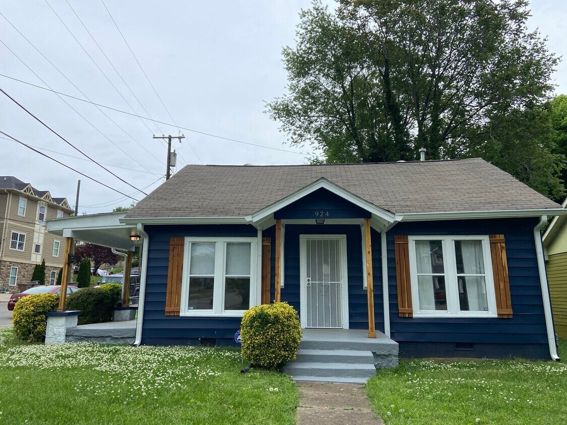 Foto principal - Cozy Cottage in Waverly Belmont Neighborho...