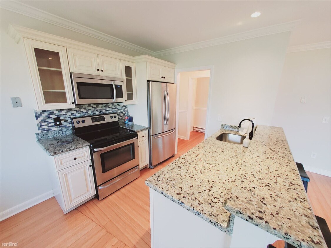 Primary Photo - 1 br, 1 bath Condo - 36 Turn of River Rd