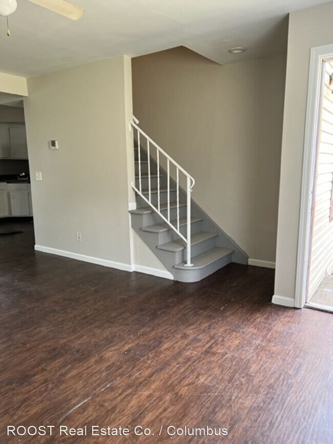 Building Photo - 3 br, 1 bath House - 2451 Vendome Drive