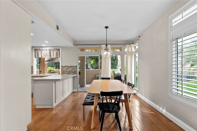 Foto del edificio - 24013 Arroyo Park Dr