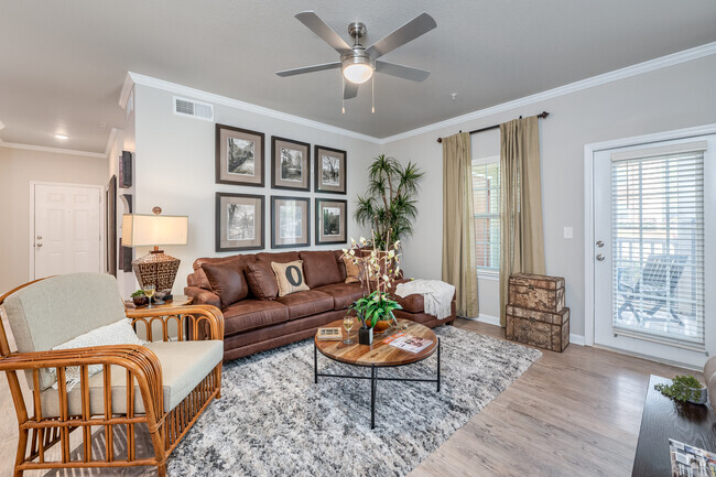 Living Room - The Crossings At Cottage Hill