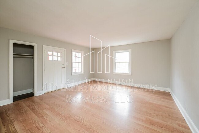 Foto del edificio - 2400 Ivy Ave