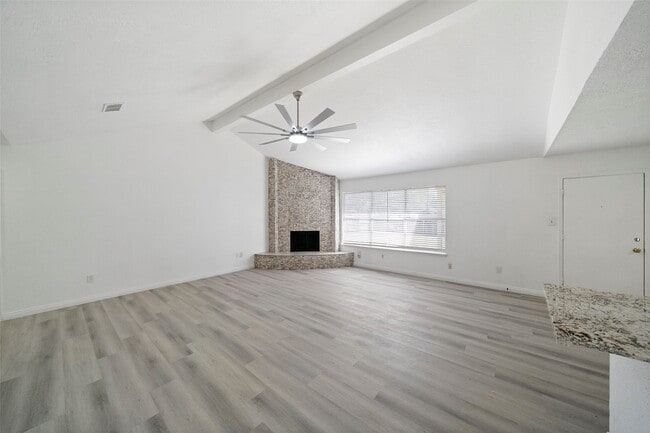 Foto del edificio - 5726 Yorkgate Dr