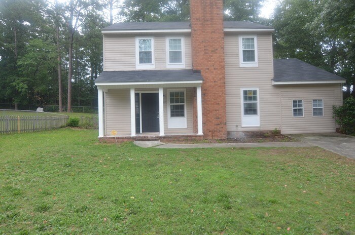 Primary Photo - Spacious 4 Bedroom