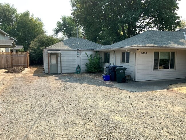 Building Photo - 2868 Bailey Ln