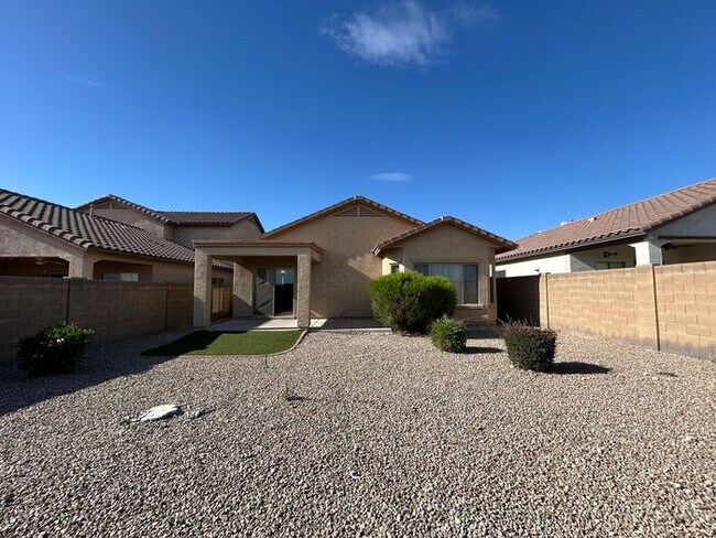 Foto del edificio - 7635 W Springfield Wy