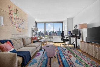 Building Photo - 33 Park View Ave