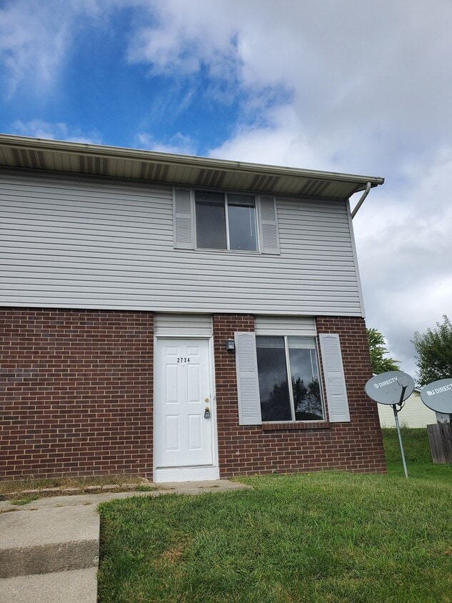 2734 Walden Bluff Ct, Grove City, OH 43123 Townhome Rentals in Grove