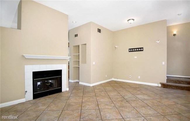 Building Photo - 3 br, 2.5 bath  - 1086 S Rossano Way