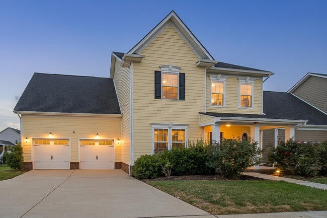 Building Photo - 2048 Oglethorpe Dr