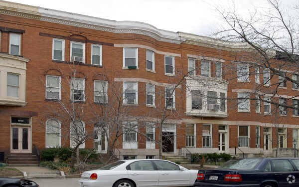 Building Photo - 2907 Saint Paul St
