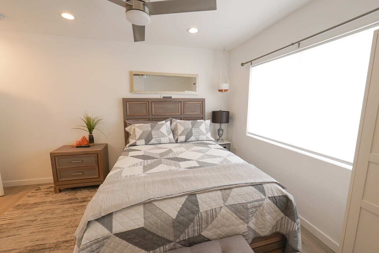 Foto principal - 1027 Lincoln Blvd