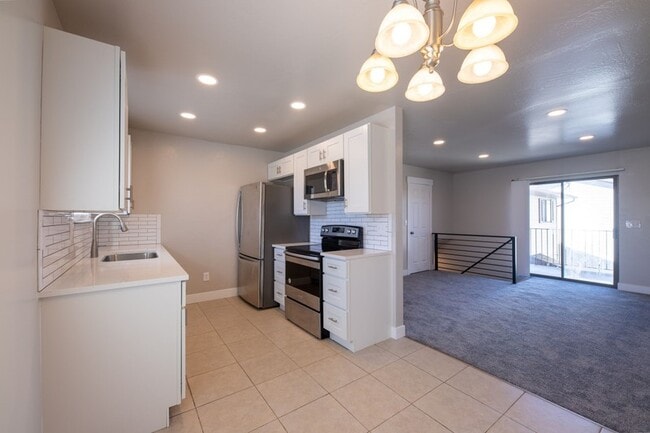 Photo - 5235 S Glendon Wy (Murray, UT) Apartment