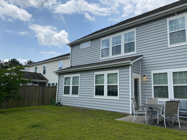 Back of House - 9824 English Elm St