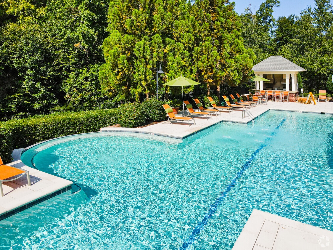 Creek's Edge at Stony Point Apartments in Richmond, VA