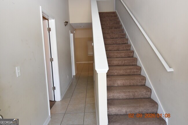 Foto del edificio - 322 Gary Cir