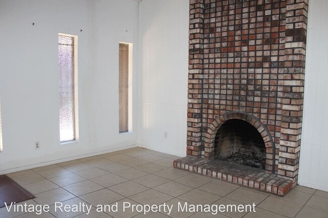 Building Photo - 2 br, 1 bath House - 6404 Grigsby Place