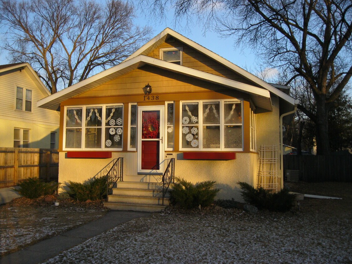 1438 10th St S, Fargo, ND 58103 House Rental in Fargo, ND