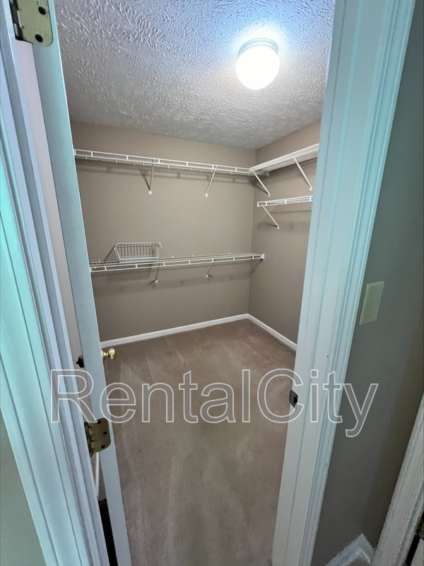 Building Photo - 35 Castlerock Cove