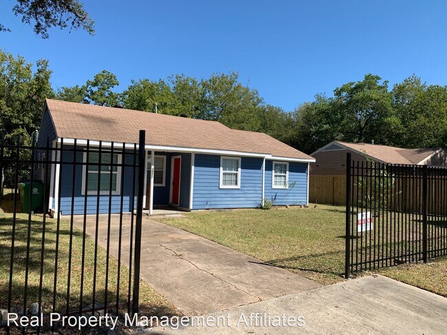 Foto del edificio - 3 br, 2 bath House - 3931 Luca St
