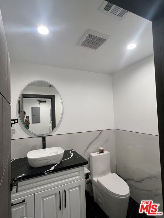 Foto del edificio - 8854 Cashio St